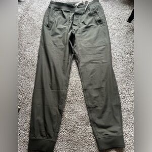 Men’s Vouri Meta Joggers in the color Oregano